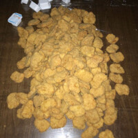 パーティーの時に撮った100個以上のチキンナゲット