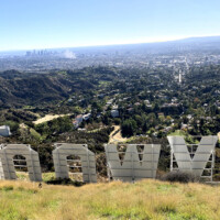 Hollywood sign 裏